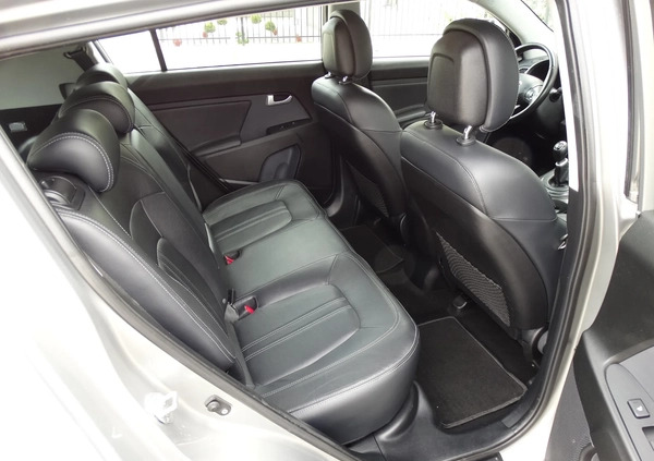 Kia Sportage cena 46900 przebieg: 176800, rok produkcji 2012 z Łomża małe 254